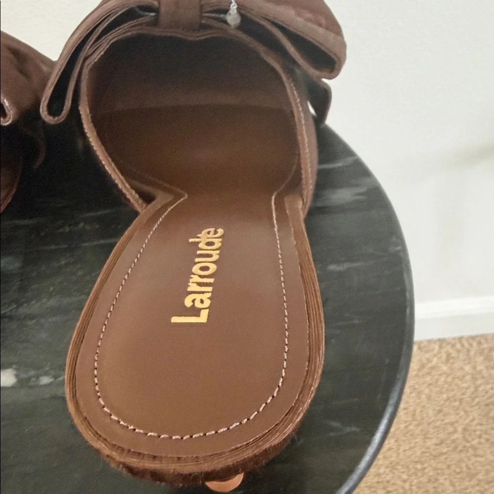 Larroude- Mini Elle Pump Brown Slip-On NWOT- Size 6 - Picture 6 of 10